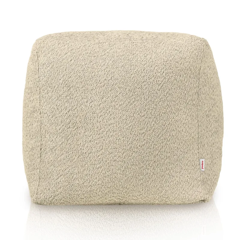 Pouf cubo beige pour un usage polyvalent dans votre maison