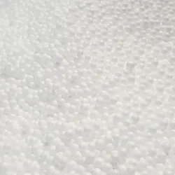 Matériau doux et léger pour remplissage de 50l pour poufs, idéal pour le confort