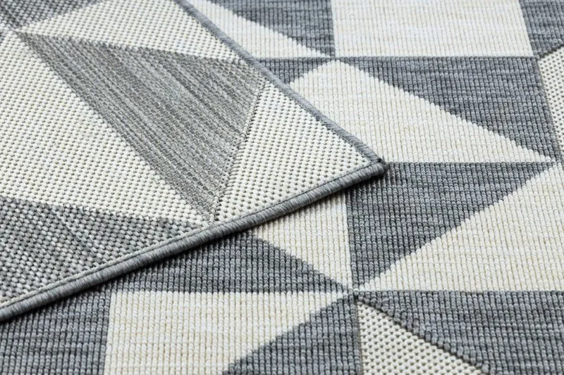 Tapis SPRING 20414332 triangles, à cordes, à boucles - gris / crème