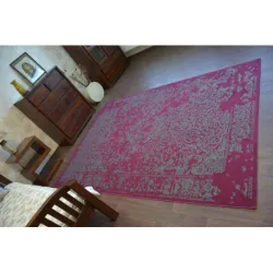 Tapis vintage avec motif classique, parfait pour la chambre ou le bureau