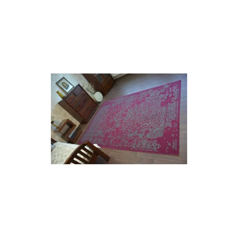 Tapis vintage avec motif classique, parfait pour la chambre ou le bureau