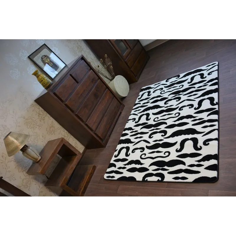 Tapis SKETCH avec texture douce, un ajout confortable à votre intérieur