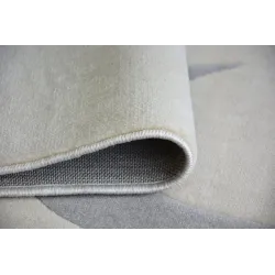 Tapis élégant crème, idéal pour des intérieurs modernes