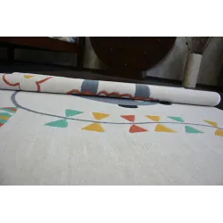 Tapis moderne dans des teintes pastel, parfait pour salons ou chambres