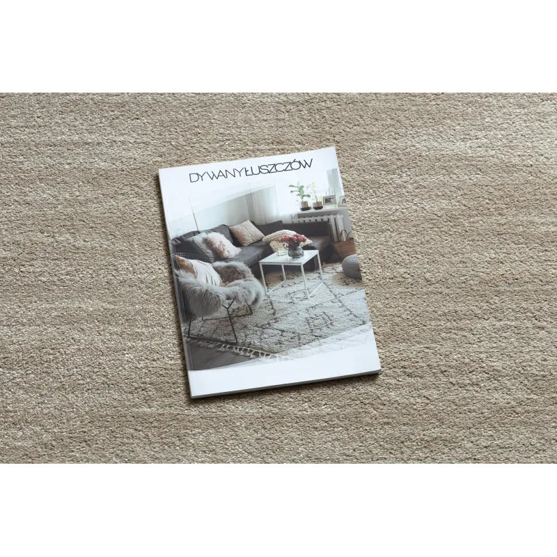Tapis moderne SOFT 6460 T70 13 dans une élégante teinte blanche