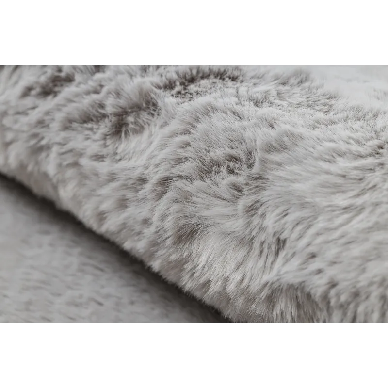 Tapis élégant gris Shaggy, parfait pour un intérieur moderne