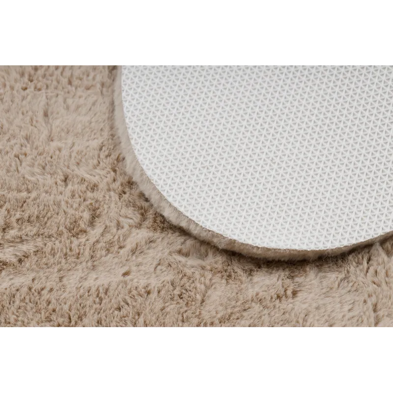 Tapis shaggy doux avec une finition agréable au toucher