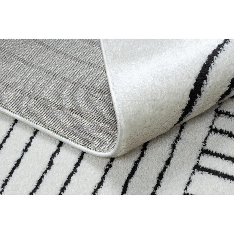 Tapis parfait pour les intérieurs modernes, idéal pour le salon ou la chambre