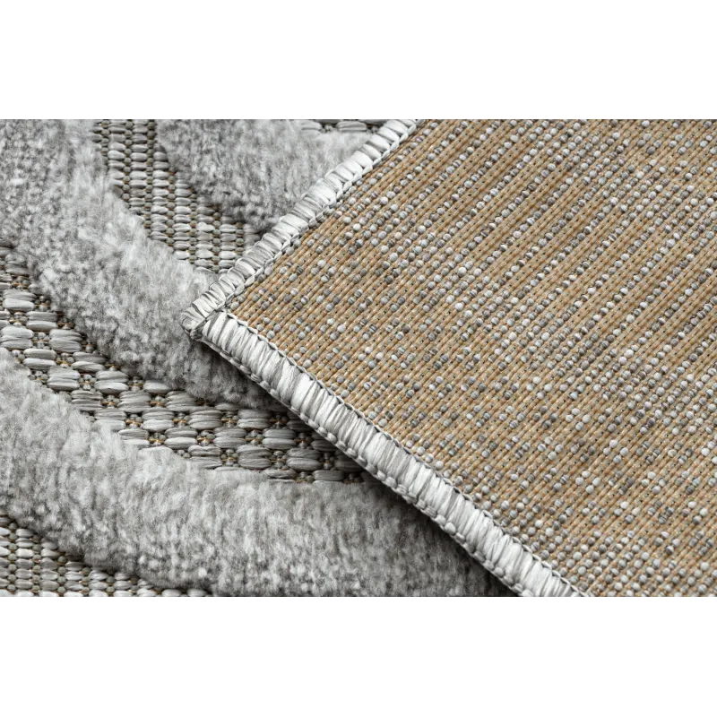 Tapis SANTO en sisal, durable et facile à entretenir