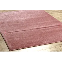 Tapis rose SOFTY, idéal pour chambre ou salle de jeux