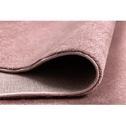 Tapis SOFTY rose, parfait pour le jardin ou la chambre d'enfants