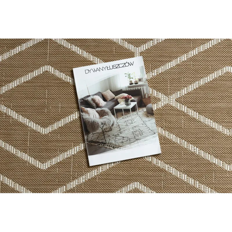 Tapis sisal de style géométrique en beige naturel, parfait pour la décoration moderne