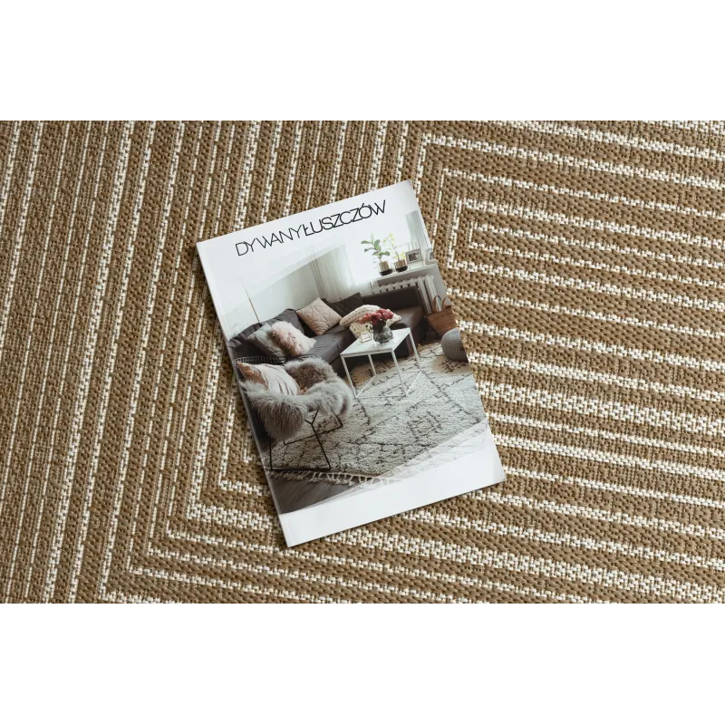 Tapis sisal avec motif géométrique en beige naturel, pour un style contemporain