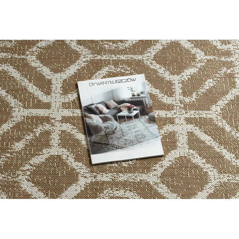 Tapis sisal beige avec motif géométrique
