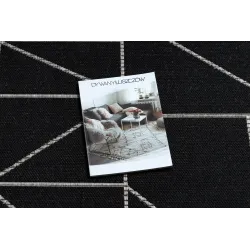 Tapis en sisal noir et argent avec motif géométrique, idéal pour un décor contemporain