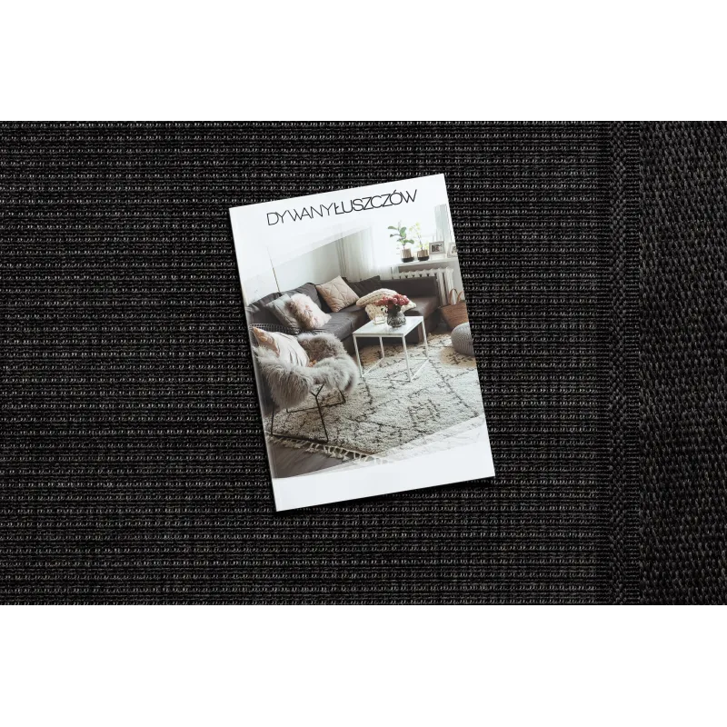Tapis noir TIMO 5000, accessoire élégant pour l'extérieur