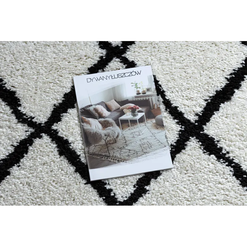 Le tapis BERBER CROSS blanc - style contemporain pour la cuisine et le hall