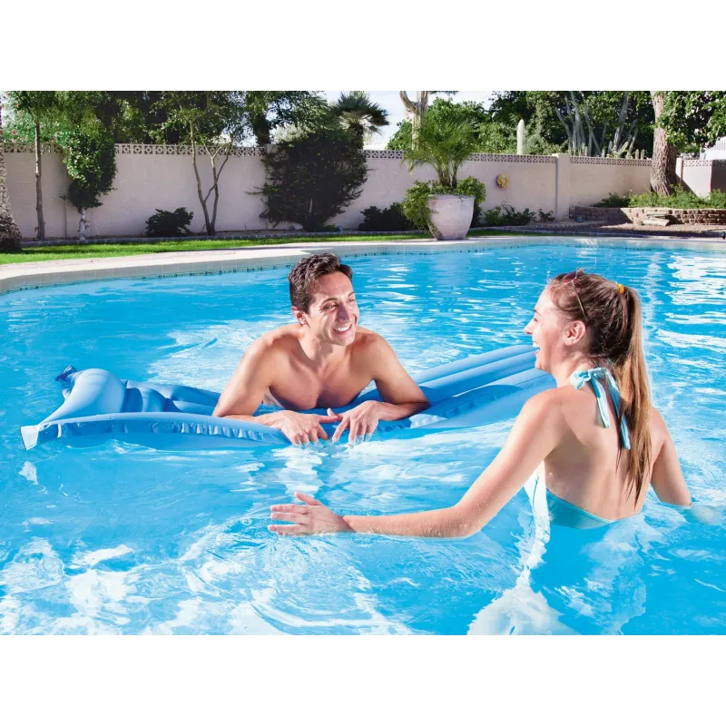 Matelas de plage, idéal pour les journées d'été au bord de l'eau