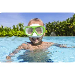 Masque de nage pour l'été, parfait pour jouer dans l'eau dans le jardin