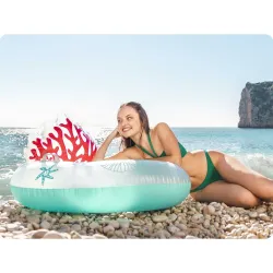 Bouée colorée, parfaite pour s'amuser cet été dans la piscine