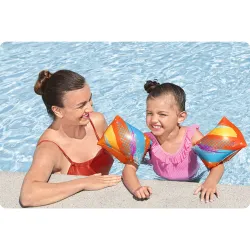 Brassards de natation bleus, parfaits pour les enfants dans l'eau
