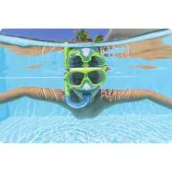 Set de snorkeling coloré, parfait pour les vacances à la mer