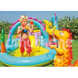 Centre de jeu gonflable dinosaures, idéal pour le plaisir en extérieur