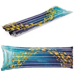 Matelas de nage en forme de poisson, parfait pour s'amuser dans l'eau