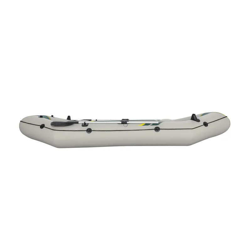 Bateau gonflable avec siège confortable, parfait pour se détendre sur l'eau